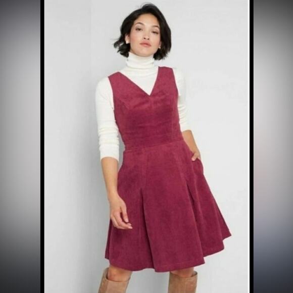 ModCloth fit & flare jumper Burgundy Corduroy Dress size xs/0 - Picture 1 of 8